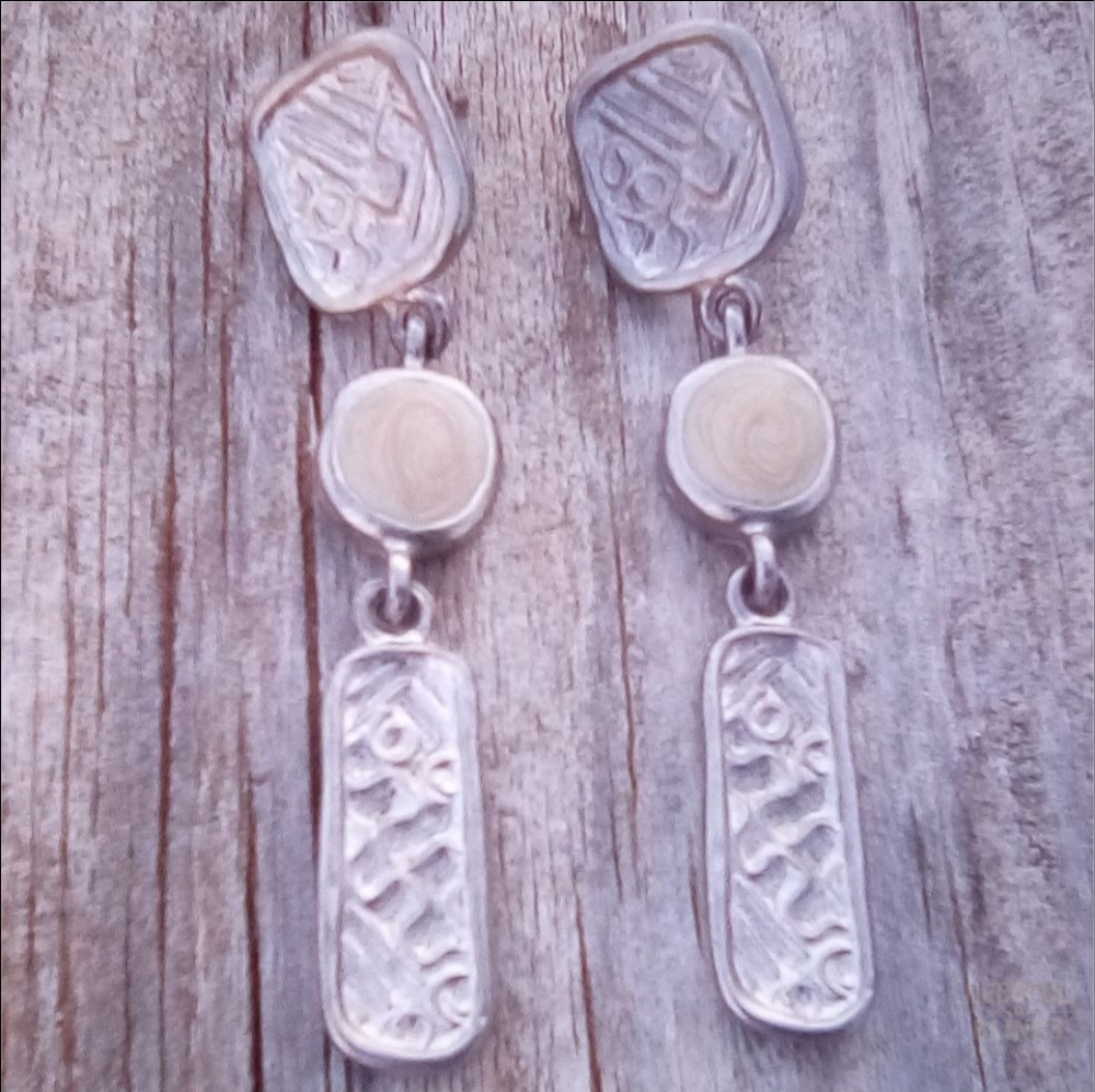 Vintage Silver Tone Textured Dangle Earrings 2.5 Inch Lightweight